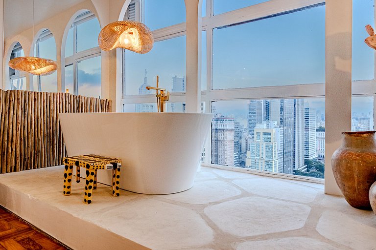Estudio Estilo Playa con Bañera y Vista | Centro SP