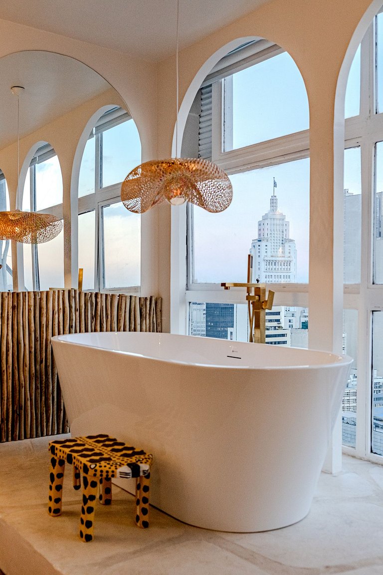 Jeri Sampa Spa: banheira e vista no 37º andar
