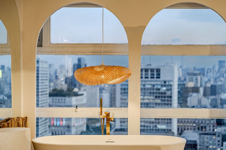 Estudio Estilo Playa con Bañera y Vista | Centro SP
