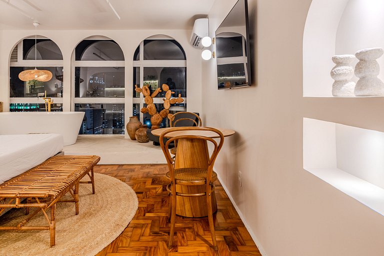 Estudio Estilo Playa con Bañera y Vista | Centro SP