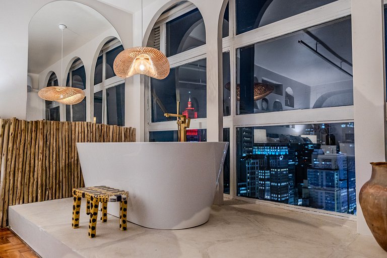 Estudio Estilo Playa con Bañera y Vista | Centro SP
