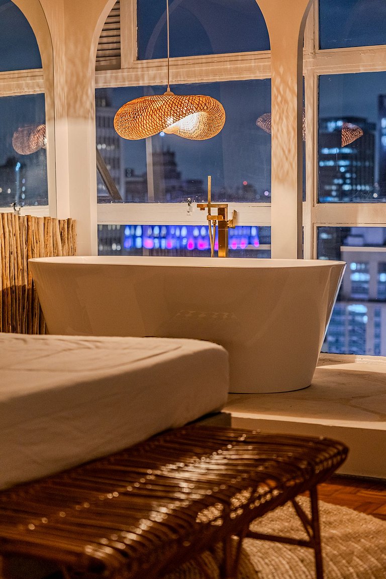 Estudio Estilo Playa con Bañera y Vista | Centro SP