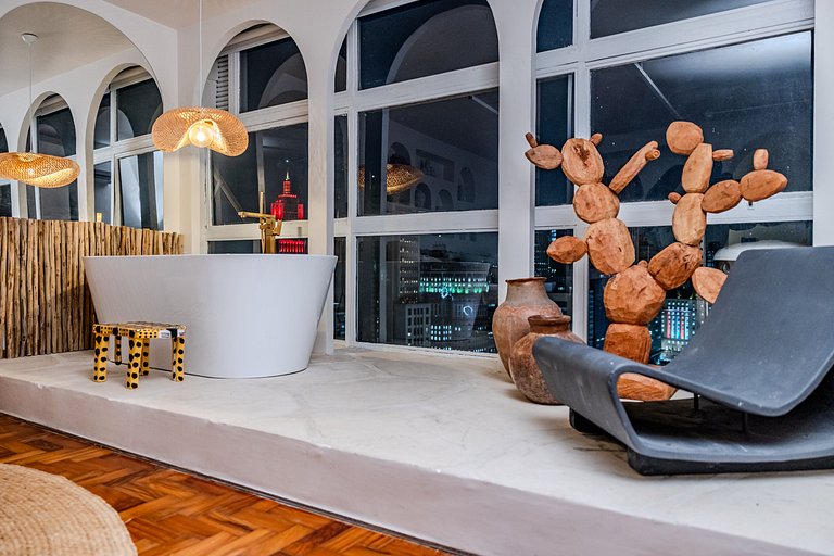 Estudio Estilo Playa con Bañera y Vista | Centro SP