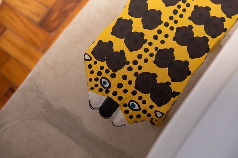 Jeri Sampa Spa: bathtub and view from the 37th fl