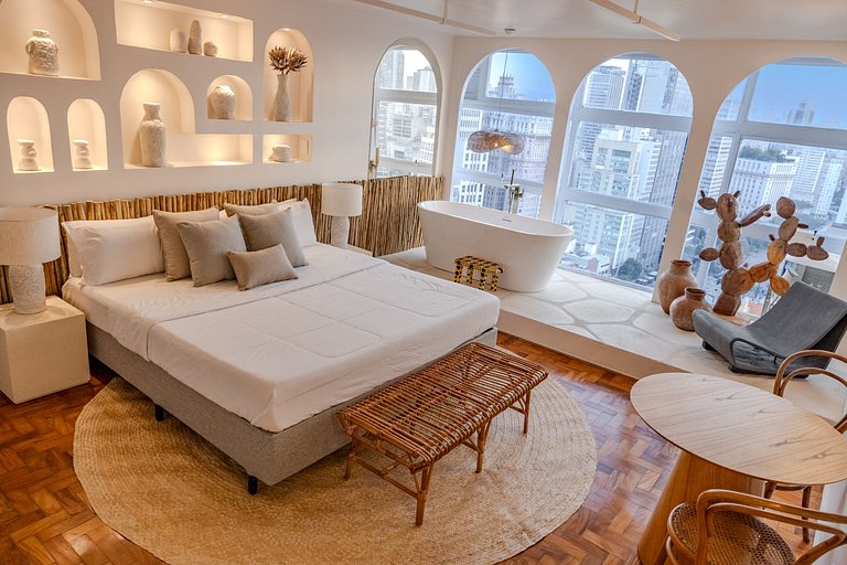 Estudio Estilo Playa con Bañera y Vista | Centro SP