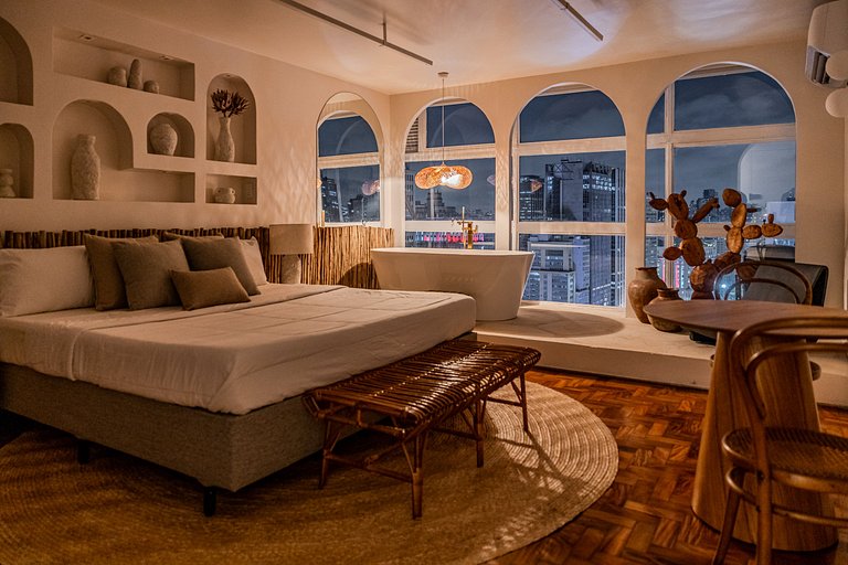 Estudio Estilo Playa con Bañera y Vista | Centro SP