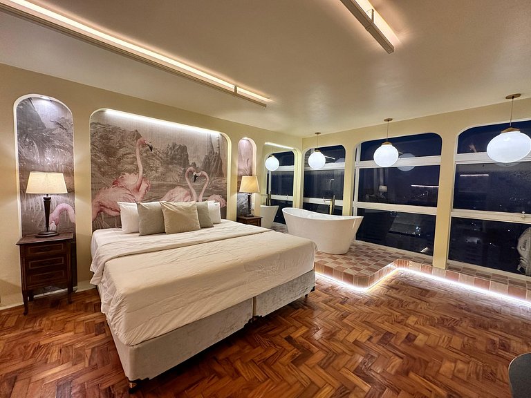 Flamingo Sampa Spa: view and bathtub