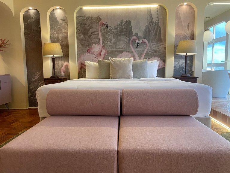 Flamingo Sampa Spa: view and bathtub