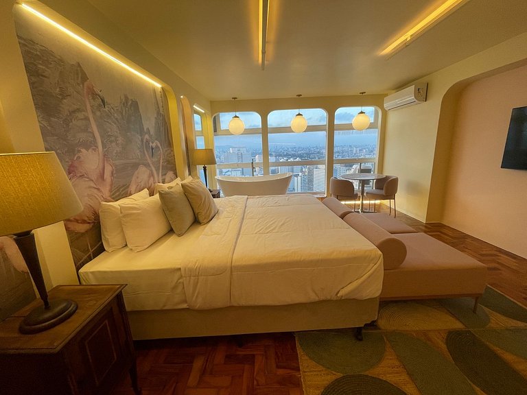 Flamingo Sampa Spa: view and bathtub