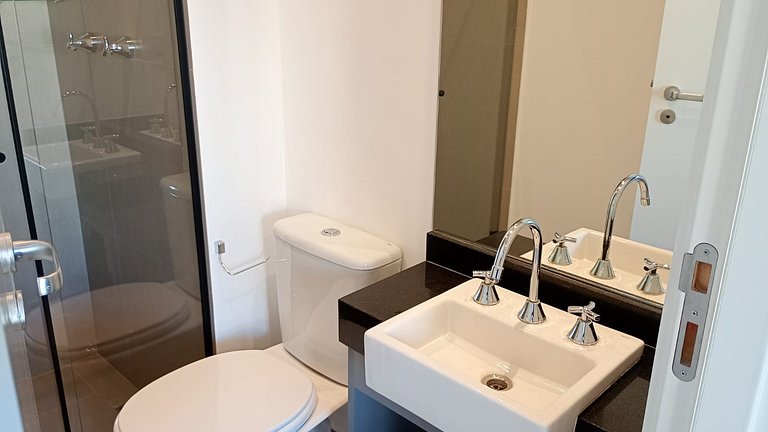 Ap com 2 suítes e garagem no miolo dos Jardins