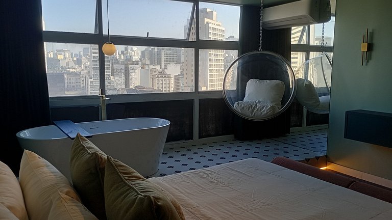 Soaking Tub & 23rd Floor View Mirante do Vale