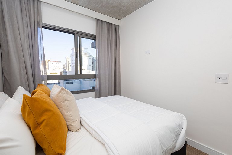 2 En-suites + Parking in Prime Jardins