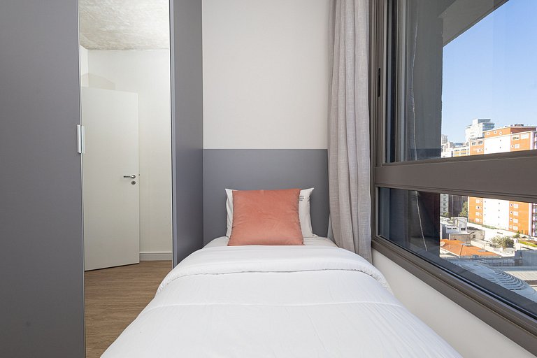 2 En-suites + Parking in Prime Jardins