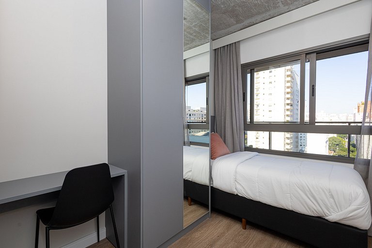 2 En-suites + Parking in Prime Jardins