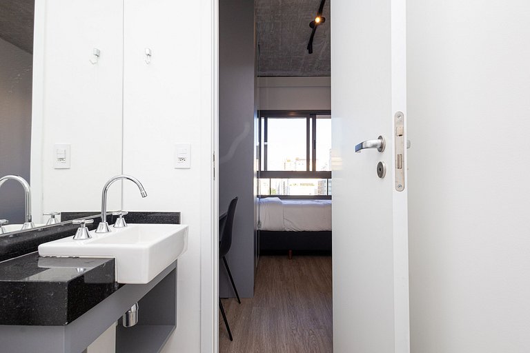 2 En-suites + Parking in Prime Jardins