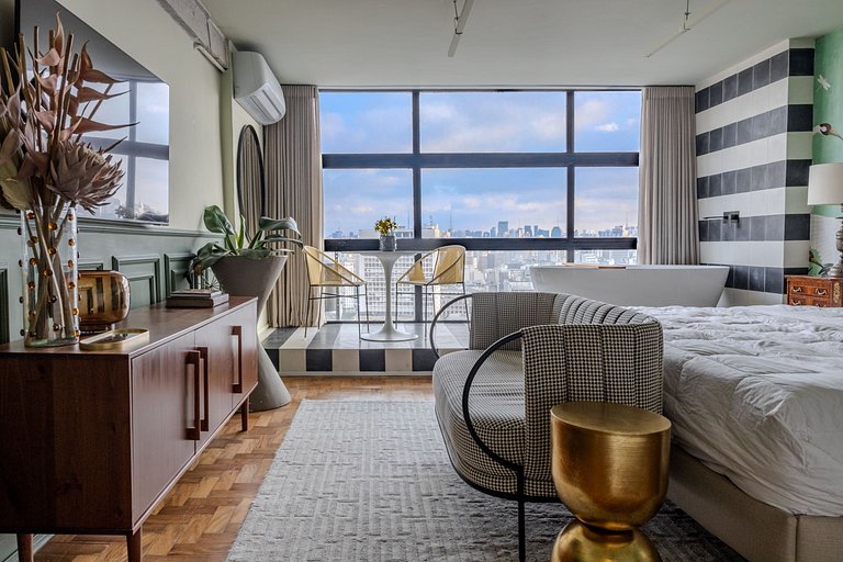 Estudio para Parejas con Bañera y Vista | Centro SP