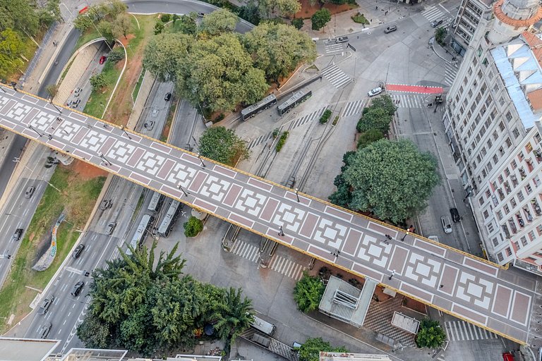 Estudio para Parejas con Bañera y Vista | Centro SP