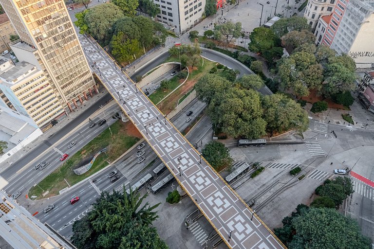 Cisne SampaSky: Vista com banheira do 37º andar