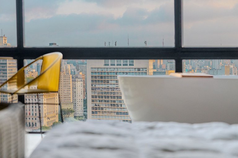 Estudio para Parejas con Bañera y Vista | Centro SP