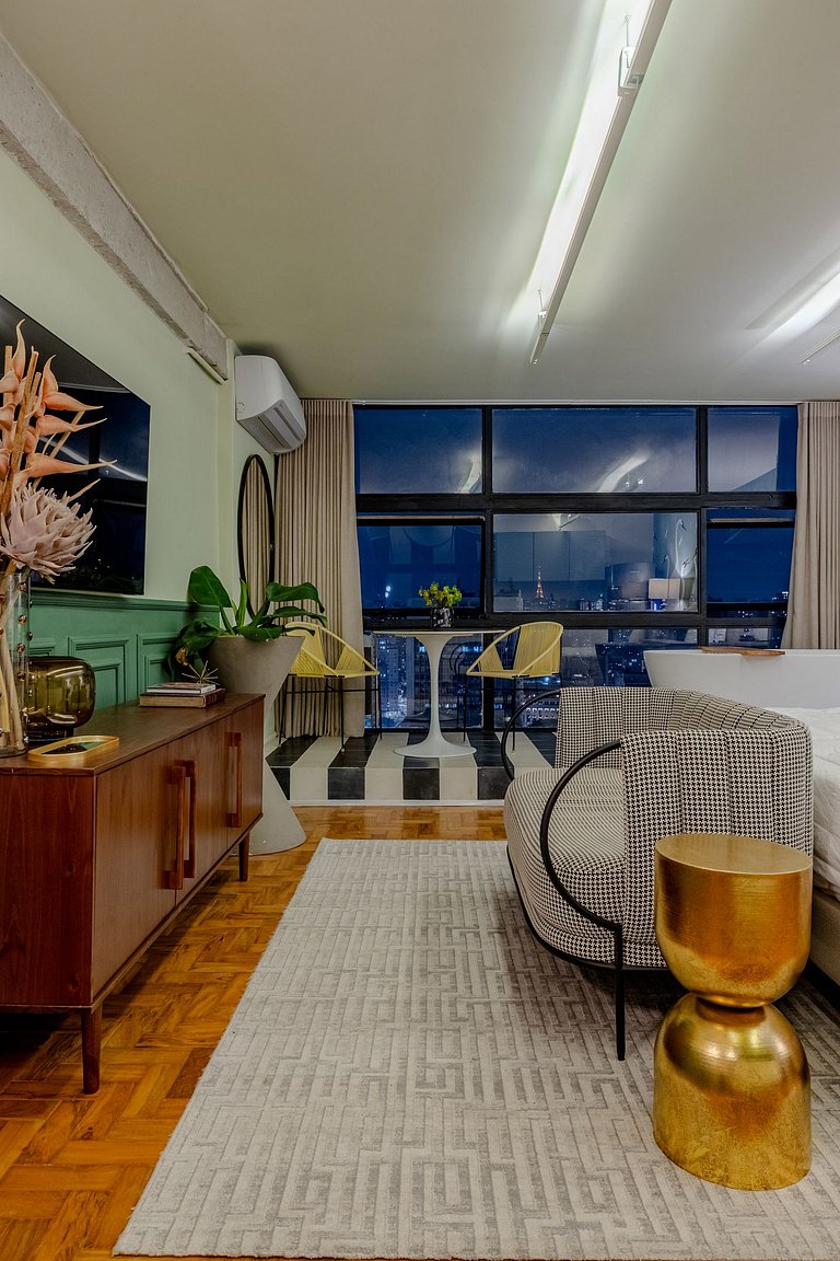 Estudio para Parejas con Bañera y Vista | Centro SP