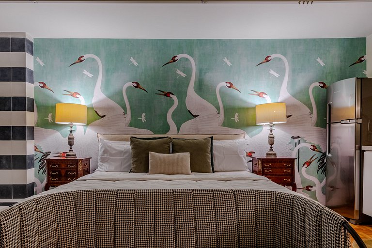 Swan SampaSky: View with bathtub from the 37th