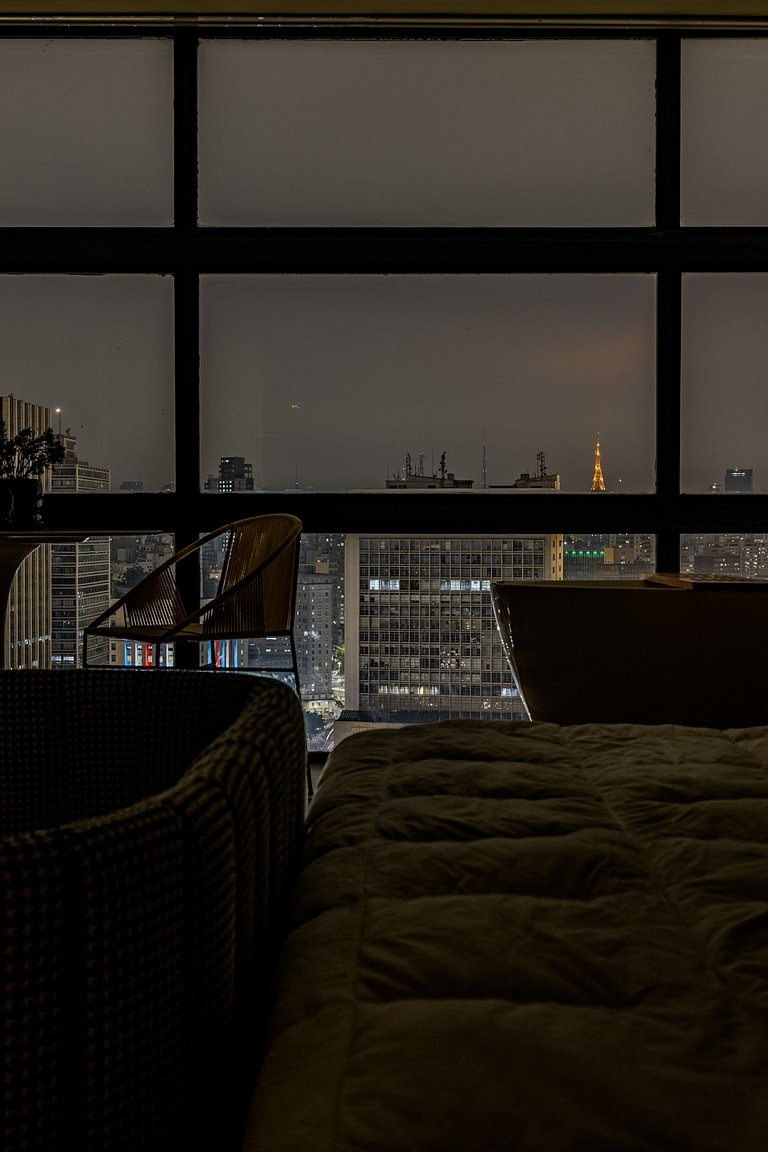 Swan SampaSky: View with bathtub from the 37th
