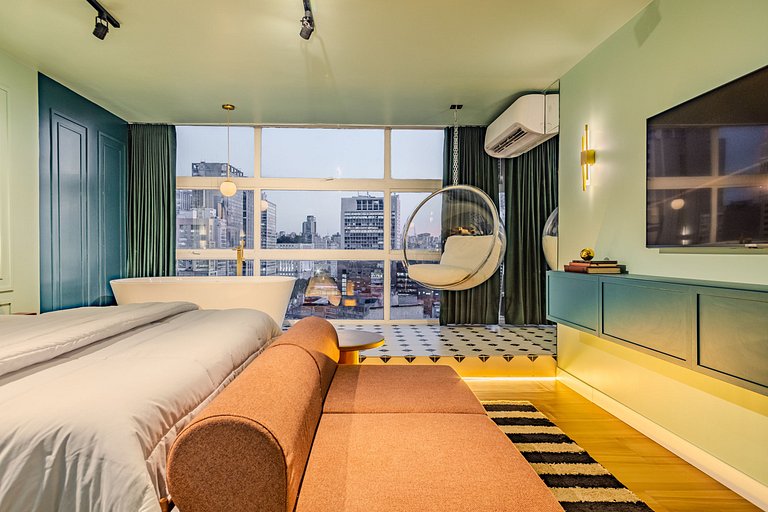 La vie em Sampa: Bathtub on the 23rd Floor