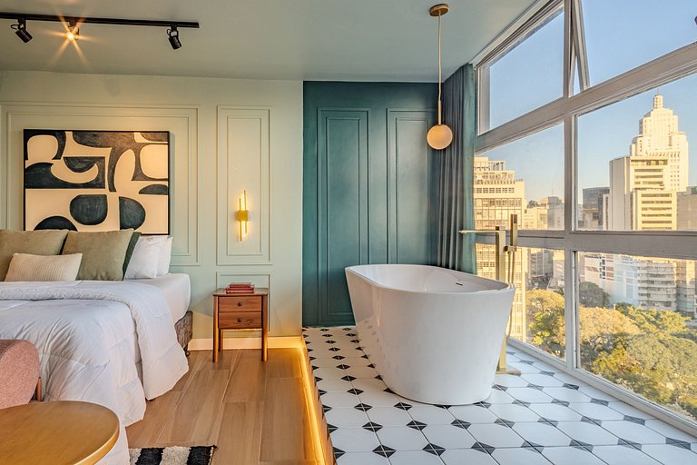 La vie em Sampa: Bathtub on the 23rd Floor