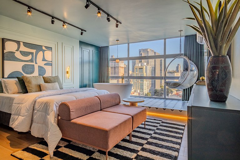 La vie em Sampa: Bathtub on the 23rd Floor