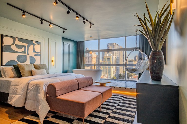 La vie em Sampa: Bathtub on the 23rd Floor