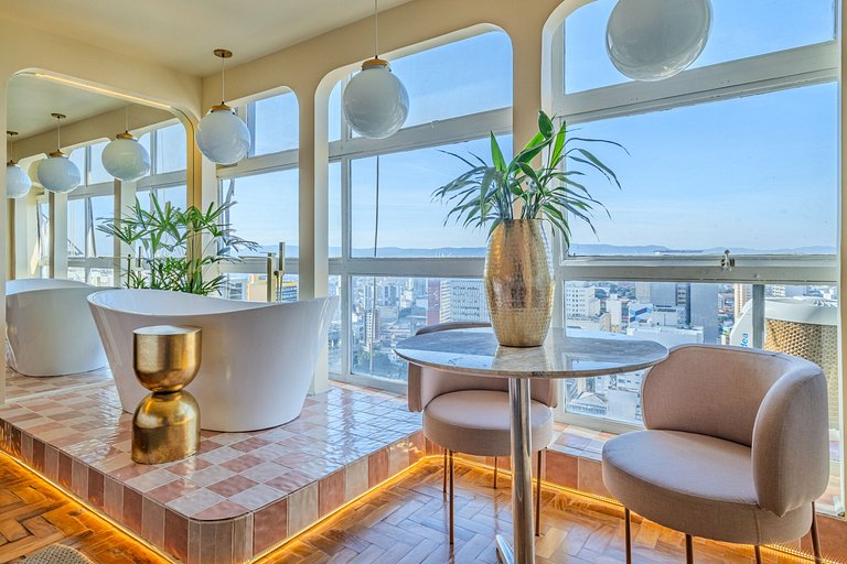 Flamingo Sampa Spa: view and bathtub