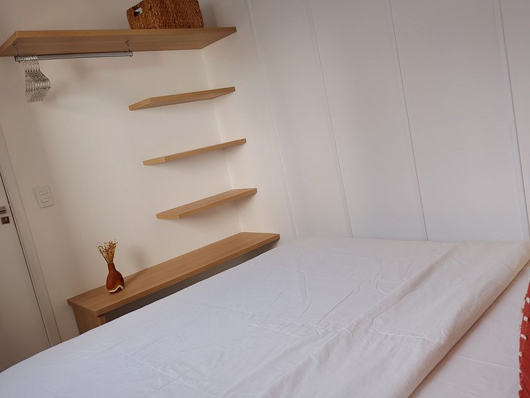 1 quarto com AC e estrutura top em Pinheiros