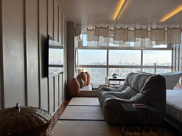 Japan House SampaSpa: bathtub and view on the 37th