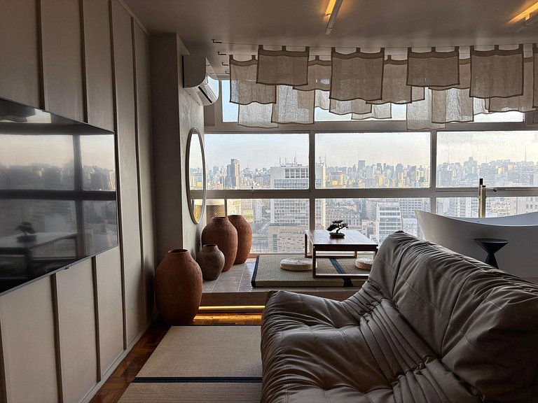 Japan House SampaSpa: bathtub and view on the 37th