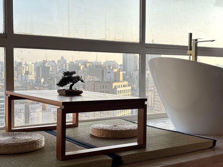 Japan House SampaSpa: bathtub and view on the 37th