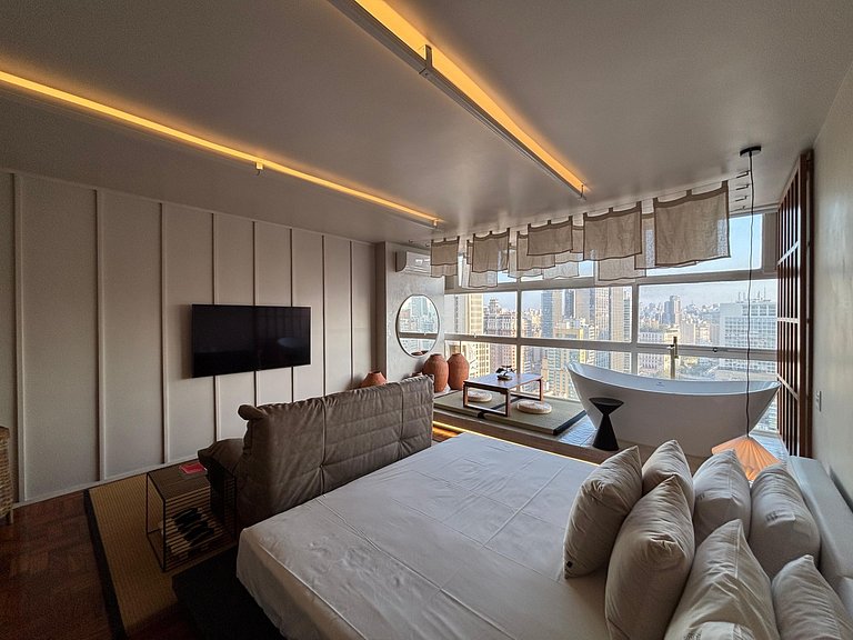 Japan House SampaSpa: bathtub and view on the 37th