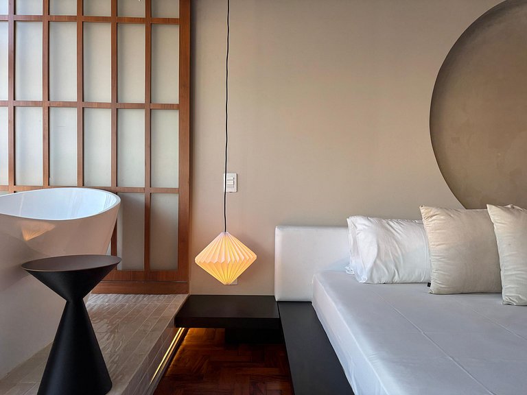 Japan House SampaSpa: bathtub and view on the 37th