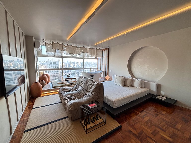 Japan House SampaSpa: bathtub and view on the 37th