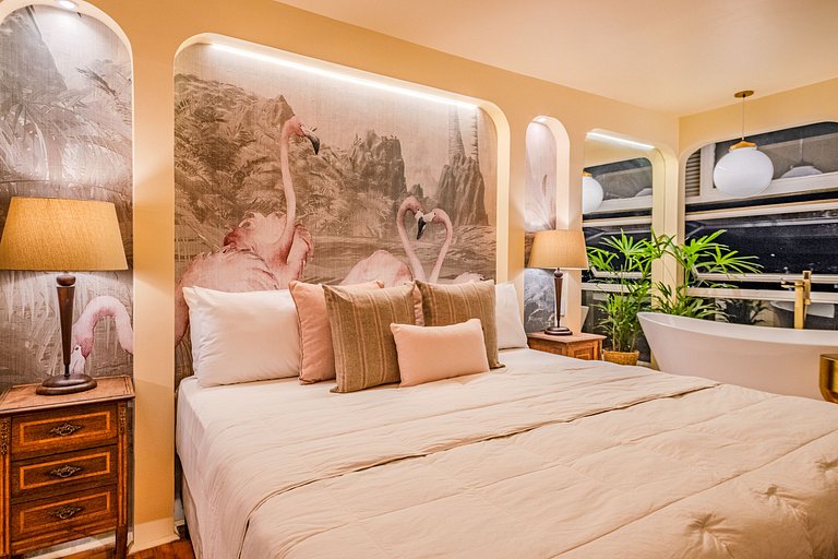 Flamingo Sampa Spa: view and bathtub