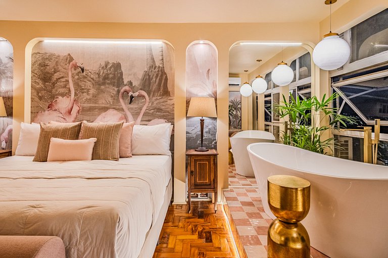 Flamingo Sampa Spa: view and bathtub