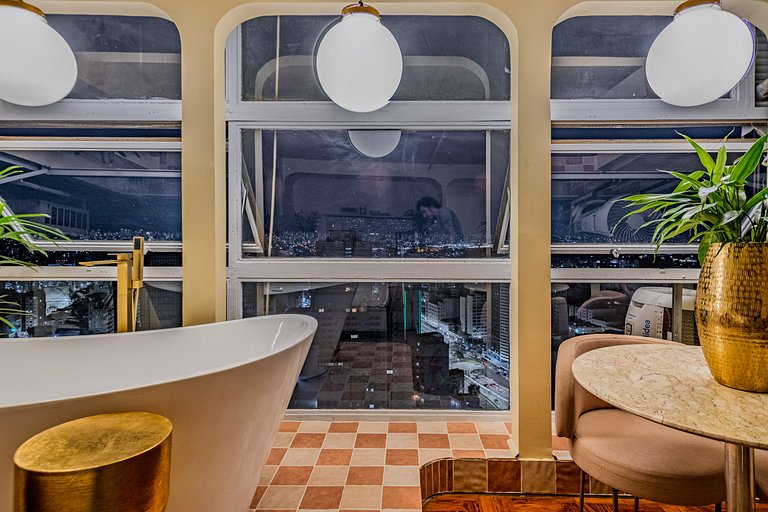 Estudio Estilo Resort con Bañera y Vista | Centro SP
