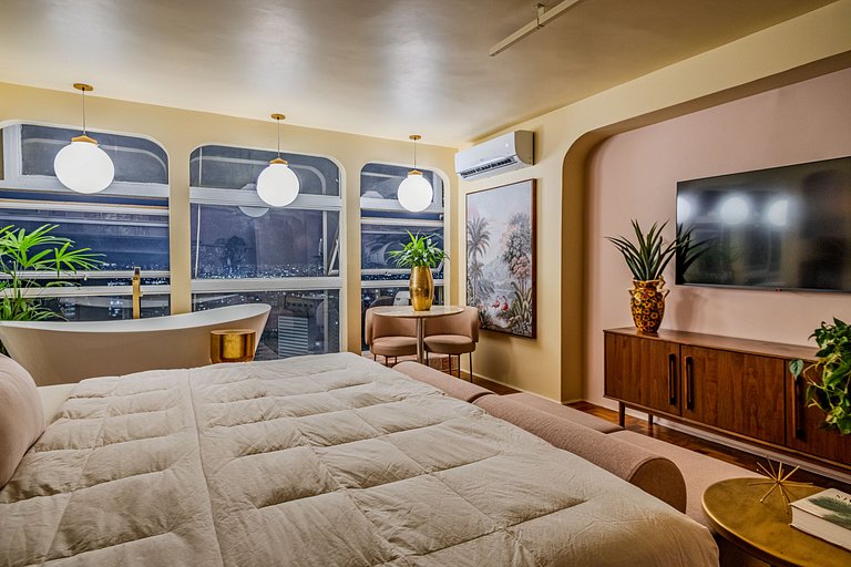 Estudio Estilo Resort con Bañera y Vista | Centro SP