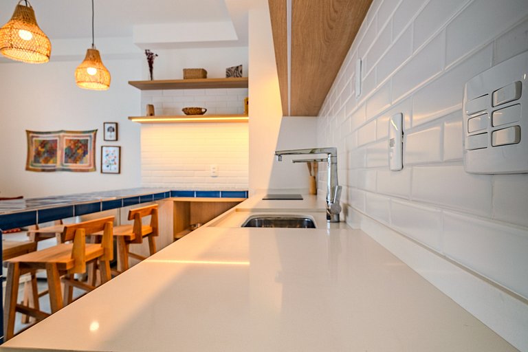 1 quarto com AC e estrutura top em Pinheiros