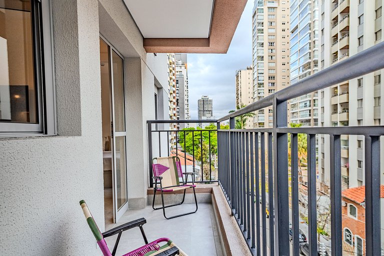 1 quarto com AC e estrutura top em Pinheiros