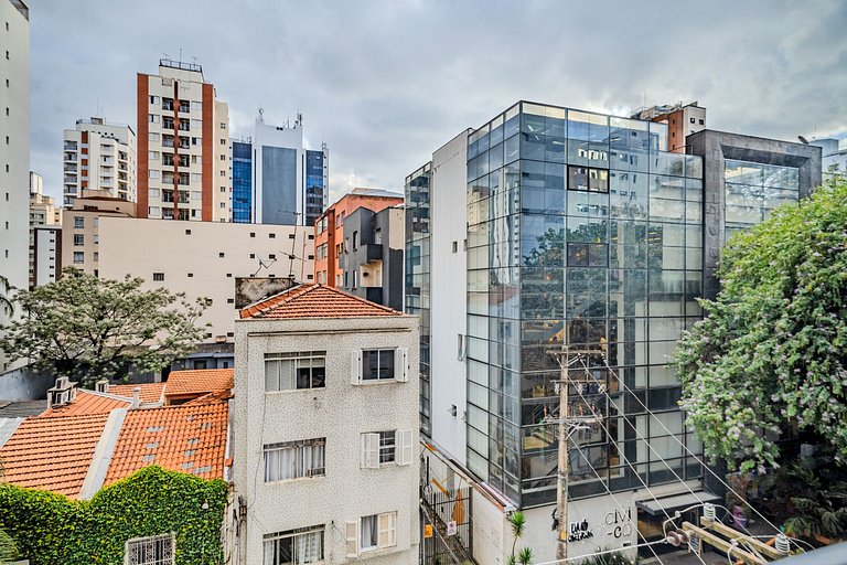 1 quarto com AC e estrutura top em Pinheiros