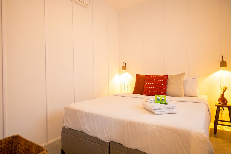 1 quarto com AC e estrutura top em Pinheiros