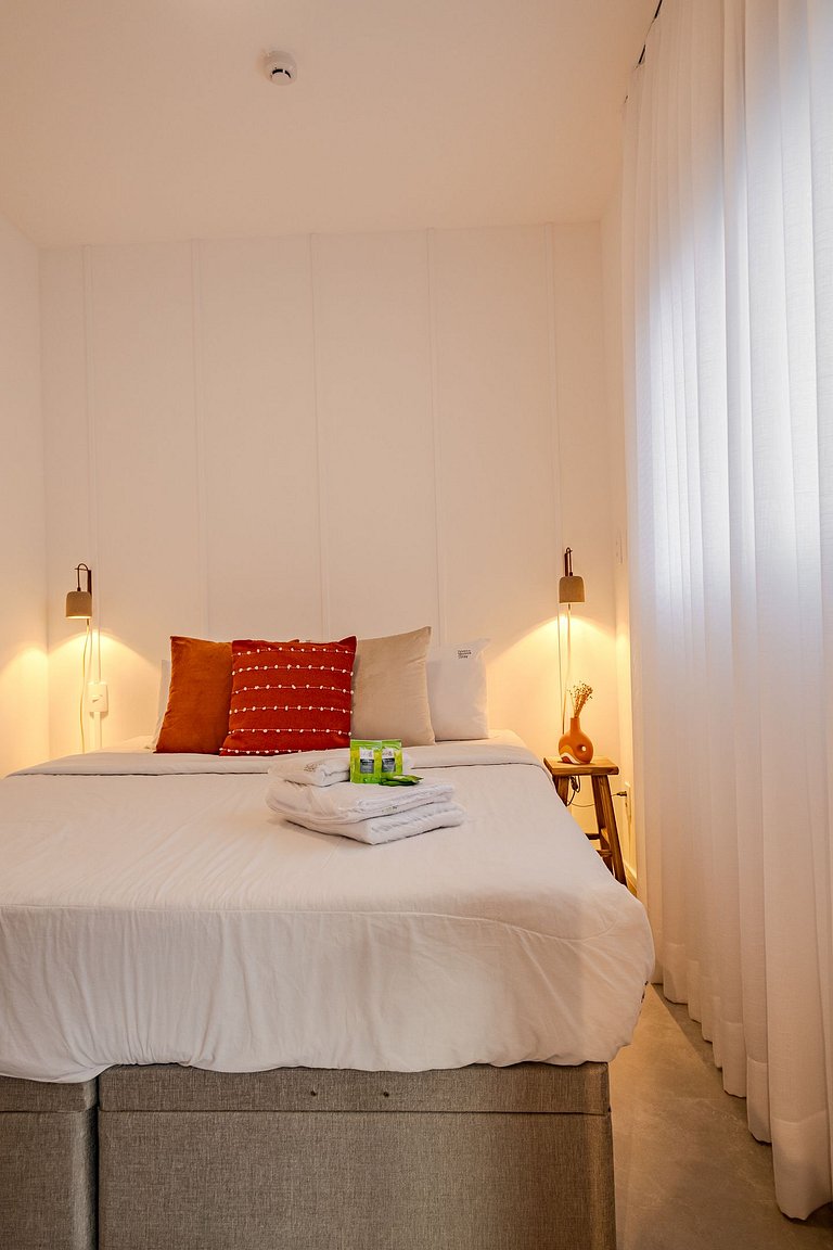 1 quarto com AC e estrutura top em Pinheiros