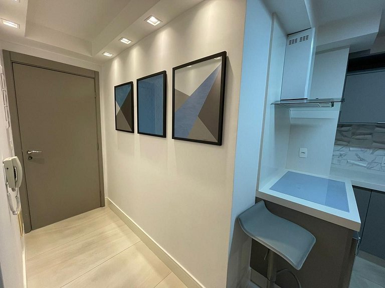 Modern Studio Next to Le Cordon Bleu