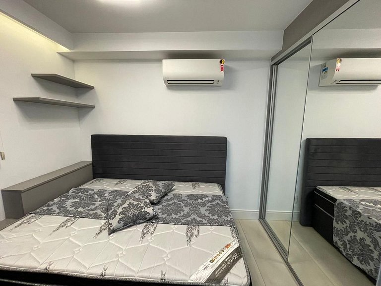 Modern Studio Next to Le Cordon Bleu