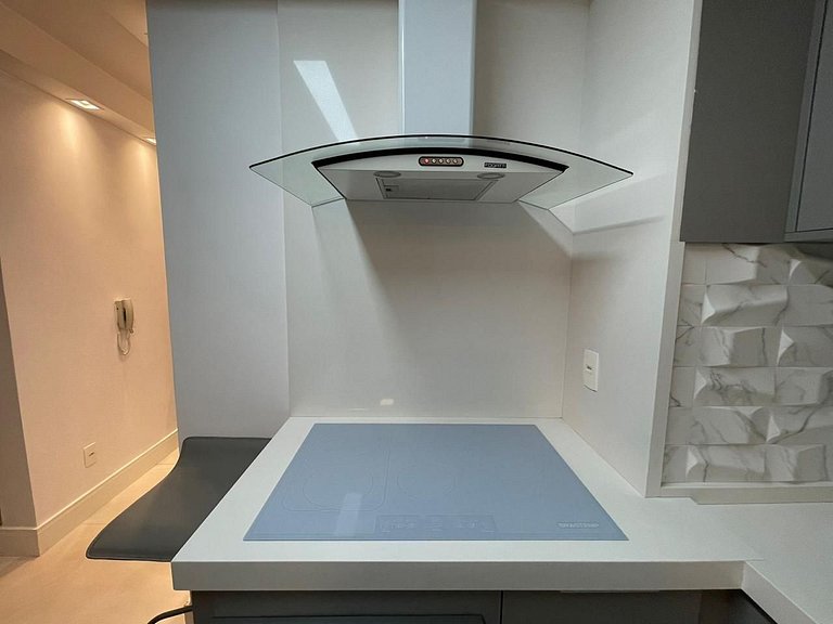 Modern Studio Next to Le Cordon Bleu